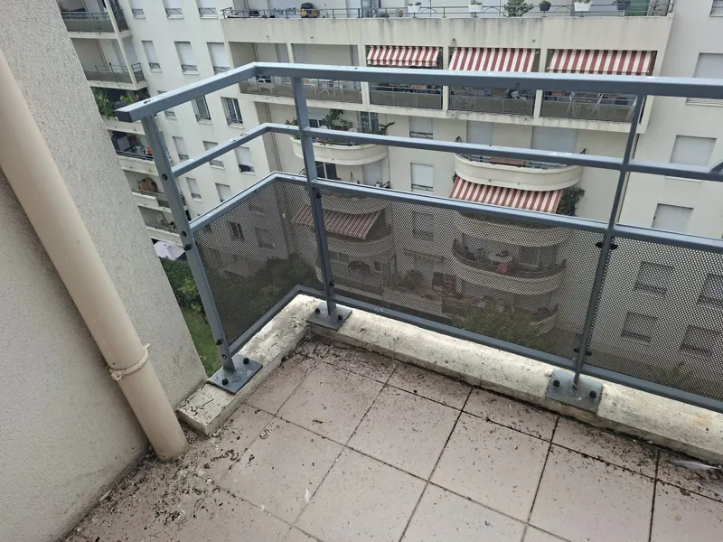 Balcon avant protection